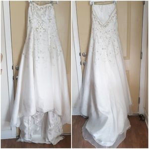 HUGE STEAL🇮🇹💍ST. PUCCHI AVINE PERUCCI GOWN